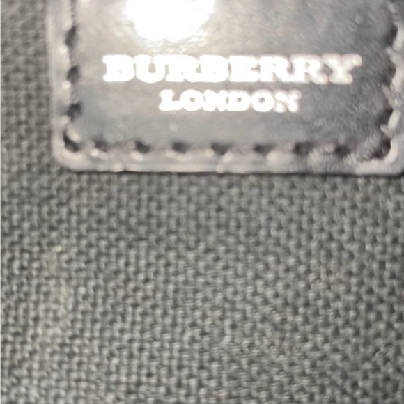 Burberry Beige and Black Check Tote with Wallet - Picture 5 of 14